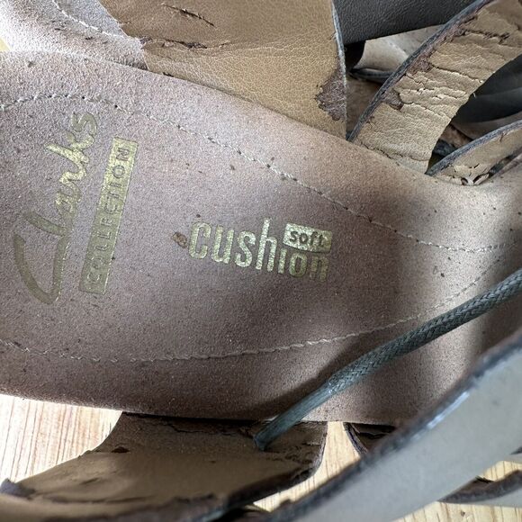 CLARKS Cushion Helio Mindin Lace Cork Taupe Wedge Sandal Womens Size 8 M Heels - Picture 8 of 10